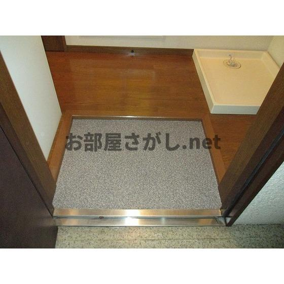 クレール野沢の玄関