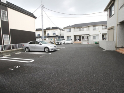 【駐車場】 | サリーレＡ | 車をお持ちの方に嬉しい駐車場付きの物件です