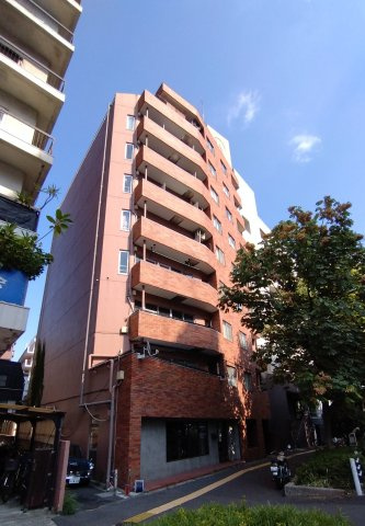 御苑ハイムの外観