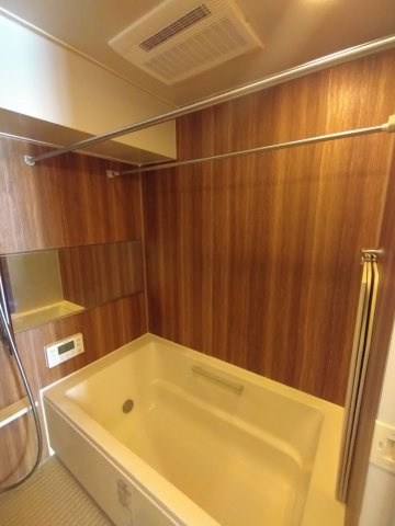 御苑ハイムの浴室