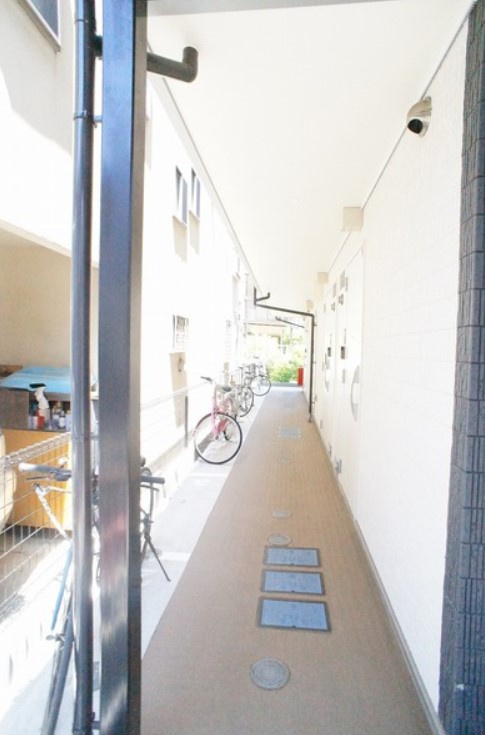 川崎市多摩区中野島３丁目の賃貸マンションのロビー