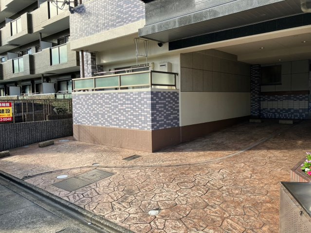 ブランシェの駐車場