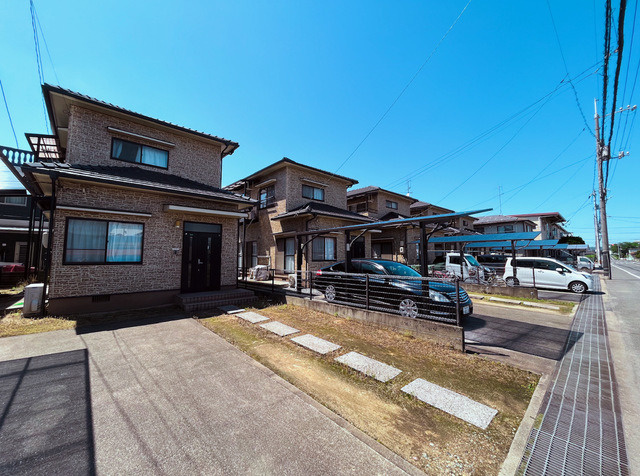 曙町戸建の駐車場