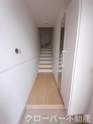 【玄関】 | ＥＩＧＨＴ福島Ａ