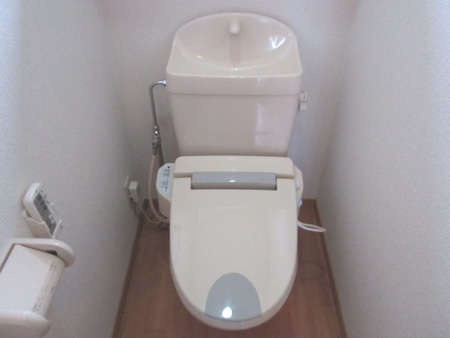 サン・コートのトイレ|落ち着いたトイレです