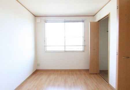 サン・コートの居間・リビング|ゆったりとしたリビングです