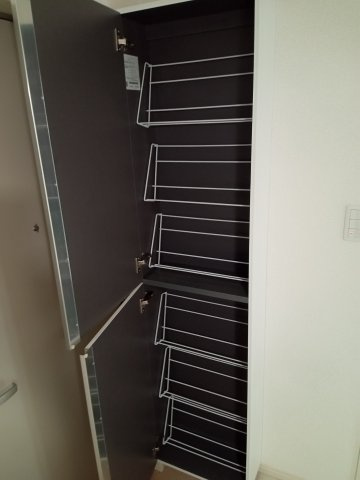 川崎市麻生区高石１丁目のアパートの収納