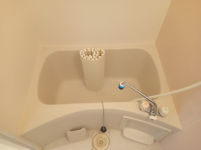 川崎市麻生区高石１丁目のアパートの浴室