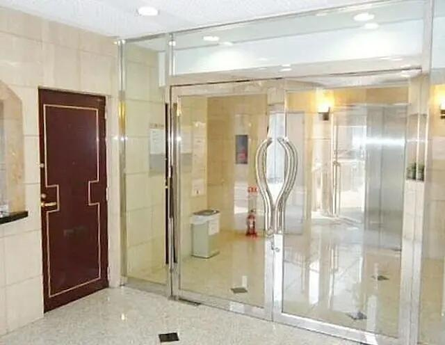 エミナンス片倉のエントランス