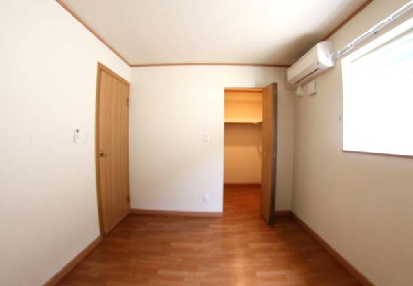 LIVRE1の洋室|おしゃれなリビングです