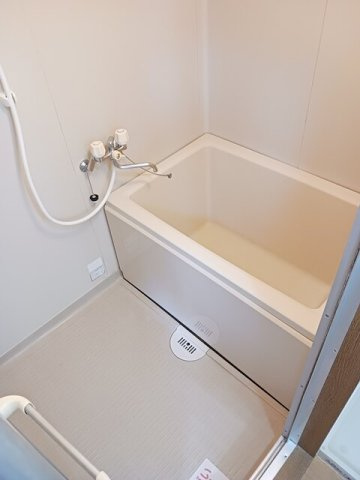 エクセルハイムの浴室|コンパクトで使いやすいお風呂です