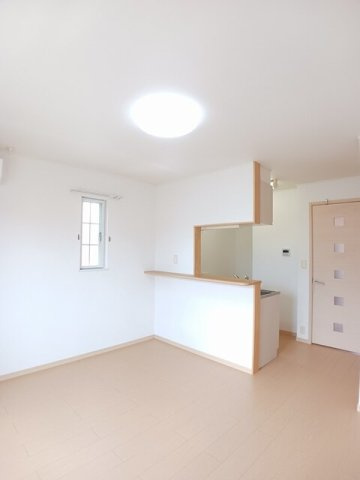 プロムナードⅢの居間・リビング|ゆったり過ごせるリビングです