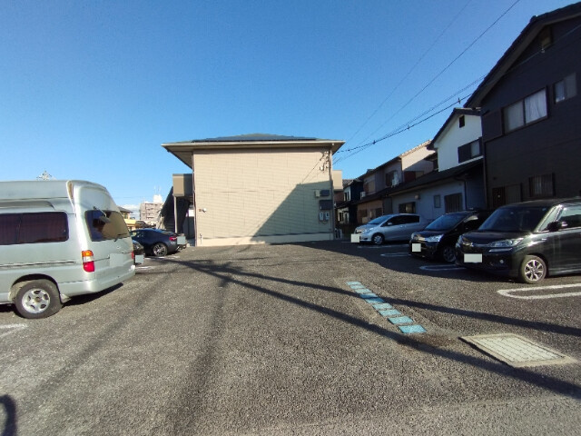 サザンクロスの駐車場