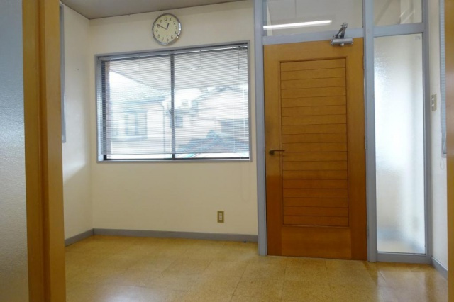 鴨田本町 中根様貸事務所の内装