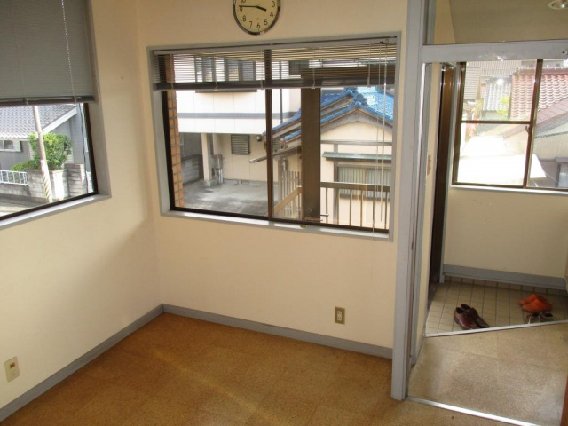 鴨田本町 中根様貸事務所の内装