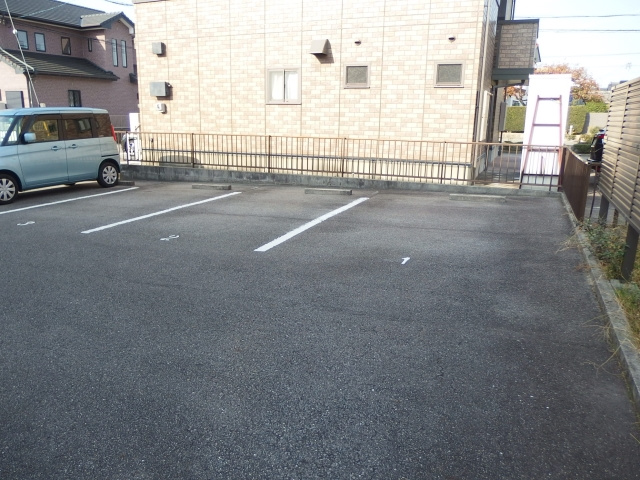 ＣＡＰＥ　ＨＩＬＬＳ　Ⅱの駐車場