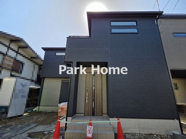 高知市中万々 -2期1棟1-新築戸建ての外観|2025.12月末：建築中