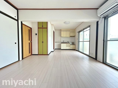 【居間・リビング】 | グリーンプラザⅢ