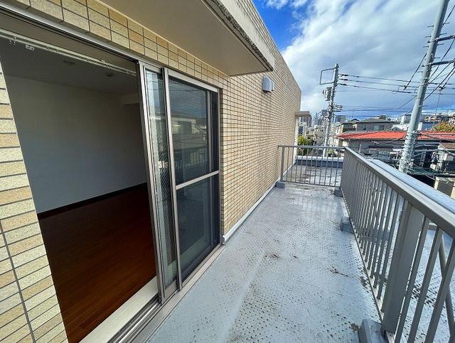 【バルコニー】