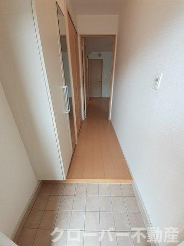 プリムローズ　ノユルの玄関