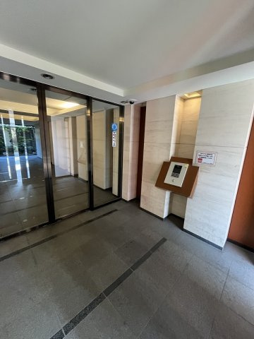 コスモ新小岩パークビューのエントランス