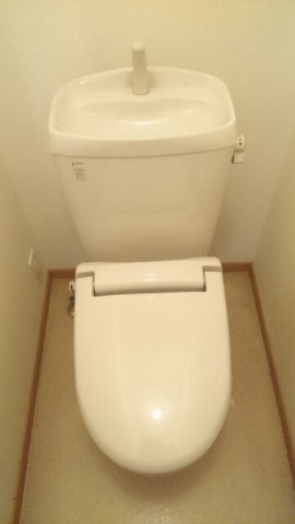 ルピナスのトイレ|コンパクトで使いやすいトイレです
