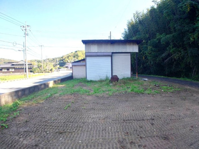 【駐車場】 | 中山事務所倉庫