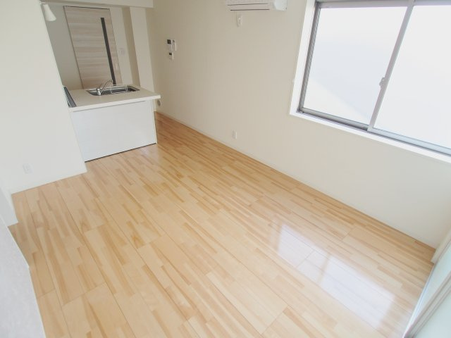 FT・MEビルの居間・リビング