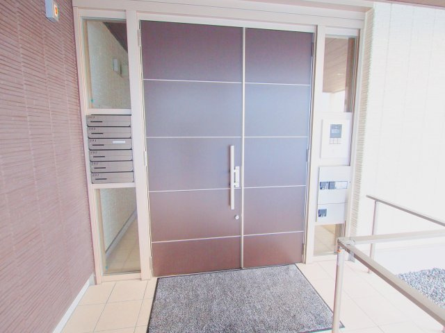 FT・MEビルのエントランス