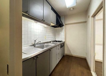 【キッチン】 | ロザ・ルゴーザ | システムキッチン。