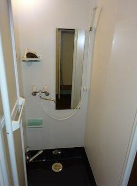 渋谷区初台１丁目のアパートのシャワールーム