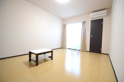 【居間・リビング】 | クレイノＬａｎｔａｎａ | ゆったりとしたリビングです