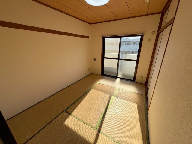 サンシャイン21の和室