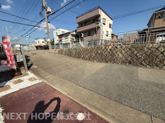 【前面道路含む現地写真】
