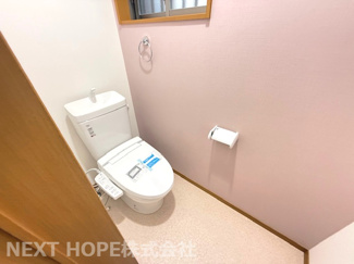 【トイレ】 | 宝塚市高松町中古戸建 | トイレは１階・２階に設けられております♪こちらは１階部分のトイレです！