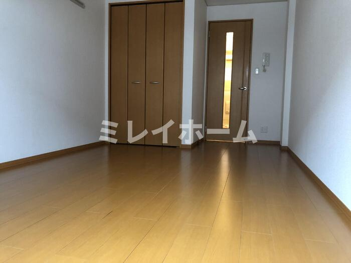 コムシェソワⅡの居間・リビング|同建物内、別のお部屋の参考写真になります。