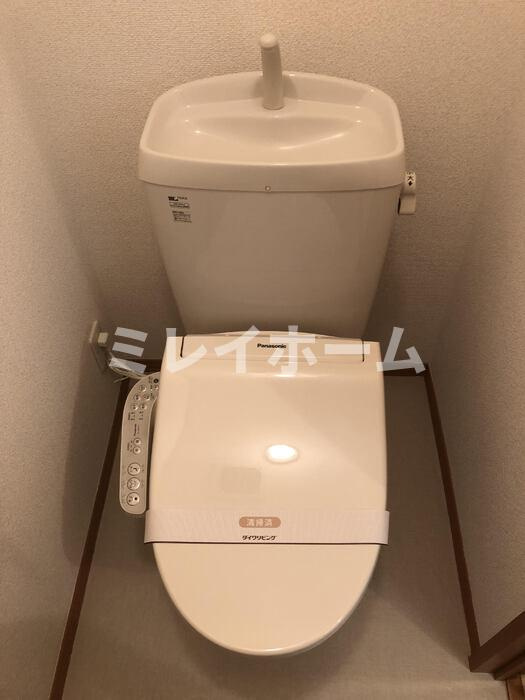 コムシェソワⅡのトイレ|同建物内、別のお部屋の参考写真になります。