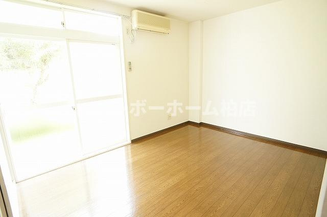 【仲介手数料：50％OFF】対象物件！の居間・リビング|ゆったり過ごせるリビングです