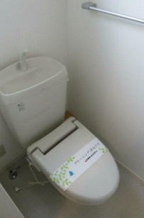 【トイレ】 | エル・沼袋 | 暖房便座付き！