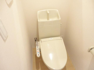 【トイレ】 | Villa BelltreeⅡ | シャワー付トイレ