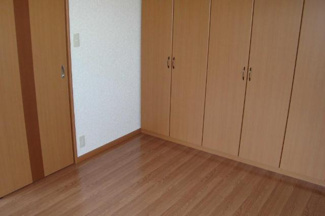 【寝室】 | グランチェスタ | 寝室