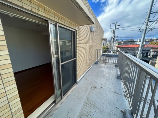 【バルコニー】