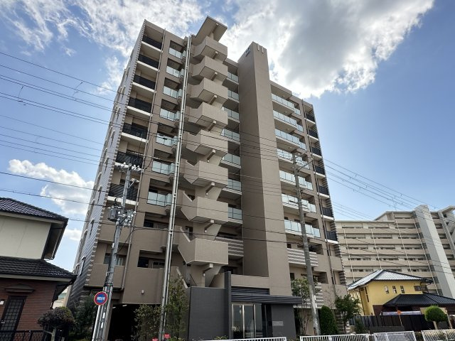 リベール明石西新町の外観