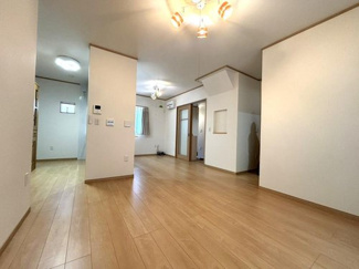 【居間・リビング】 | 右京区太秦辻ヶ本町