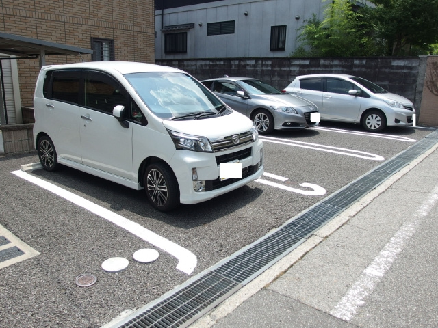 ヴィラシグナスの駐車場