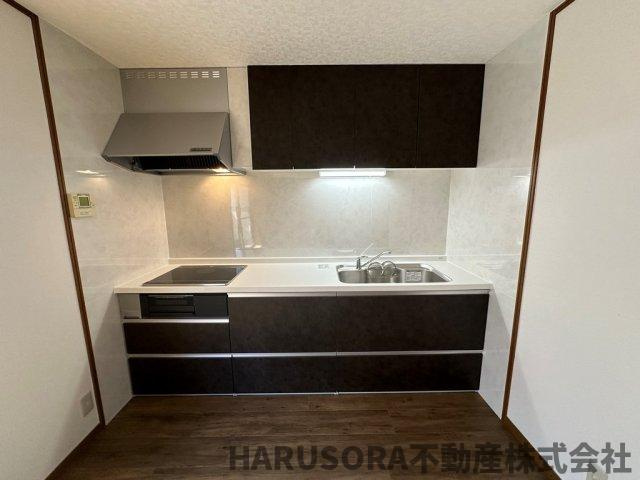 寝屋川市点野5丁目　３階建のキッチン