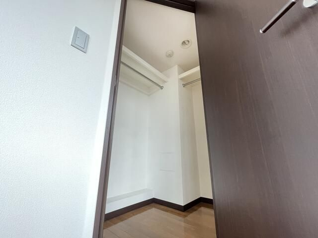 Ｙビル足立江北の収納