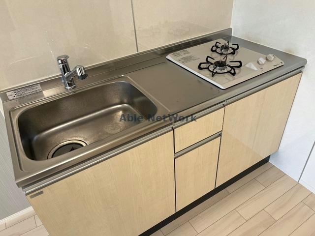 シェル グローリー（ＳｈｅｌｌＧｌｏｒｙ）B棟のキッチン|システムキッチン