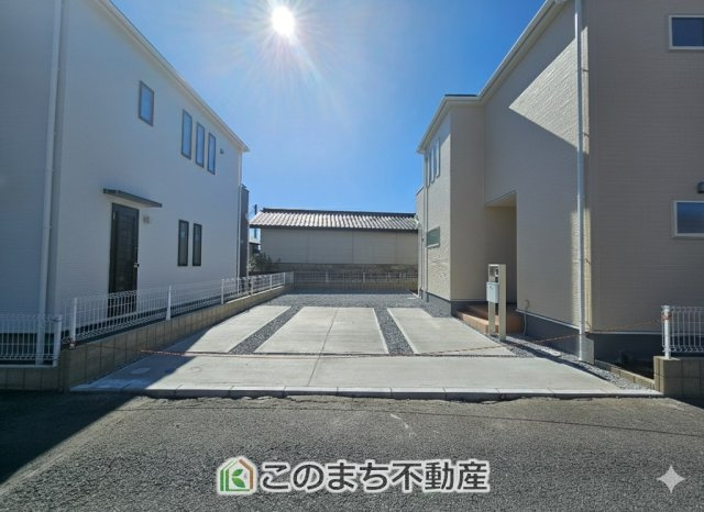 LiveleGarden.S宇都宮細谷第7　2号棟の駐車場|お車並列２台分ご用意しております♪
