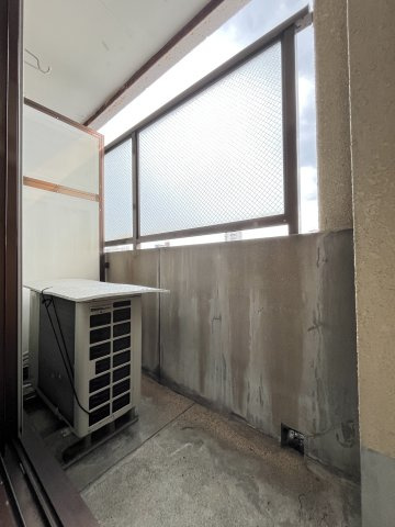 ウィン長居西のバルコニー